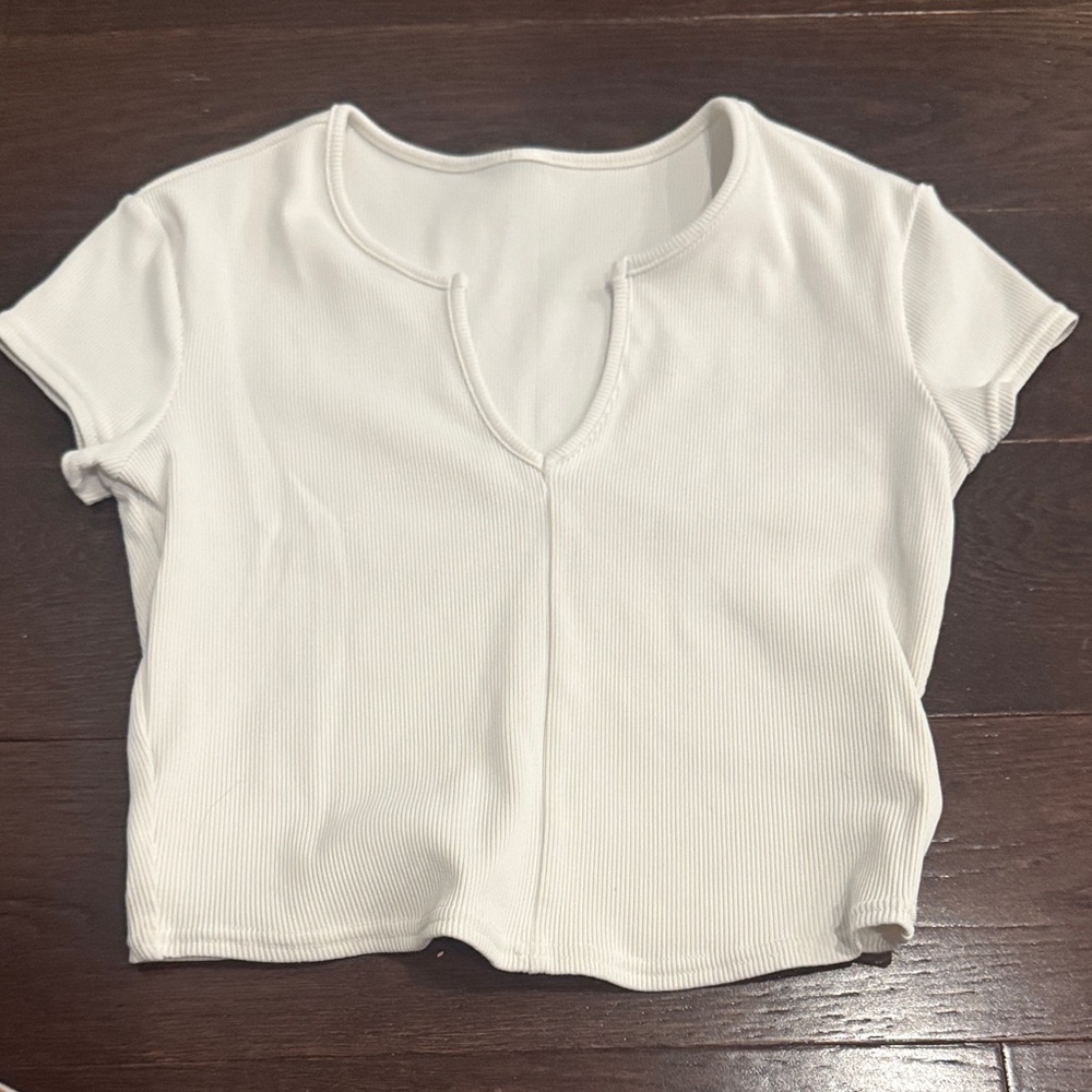 ⭐️ALO White Ribbed Women's TSHIRT